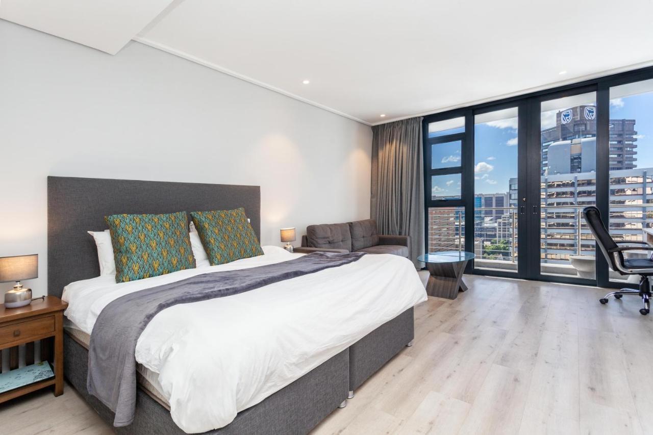 Apartment Luxurious 16 On Bree - Harbour Views Cape Town