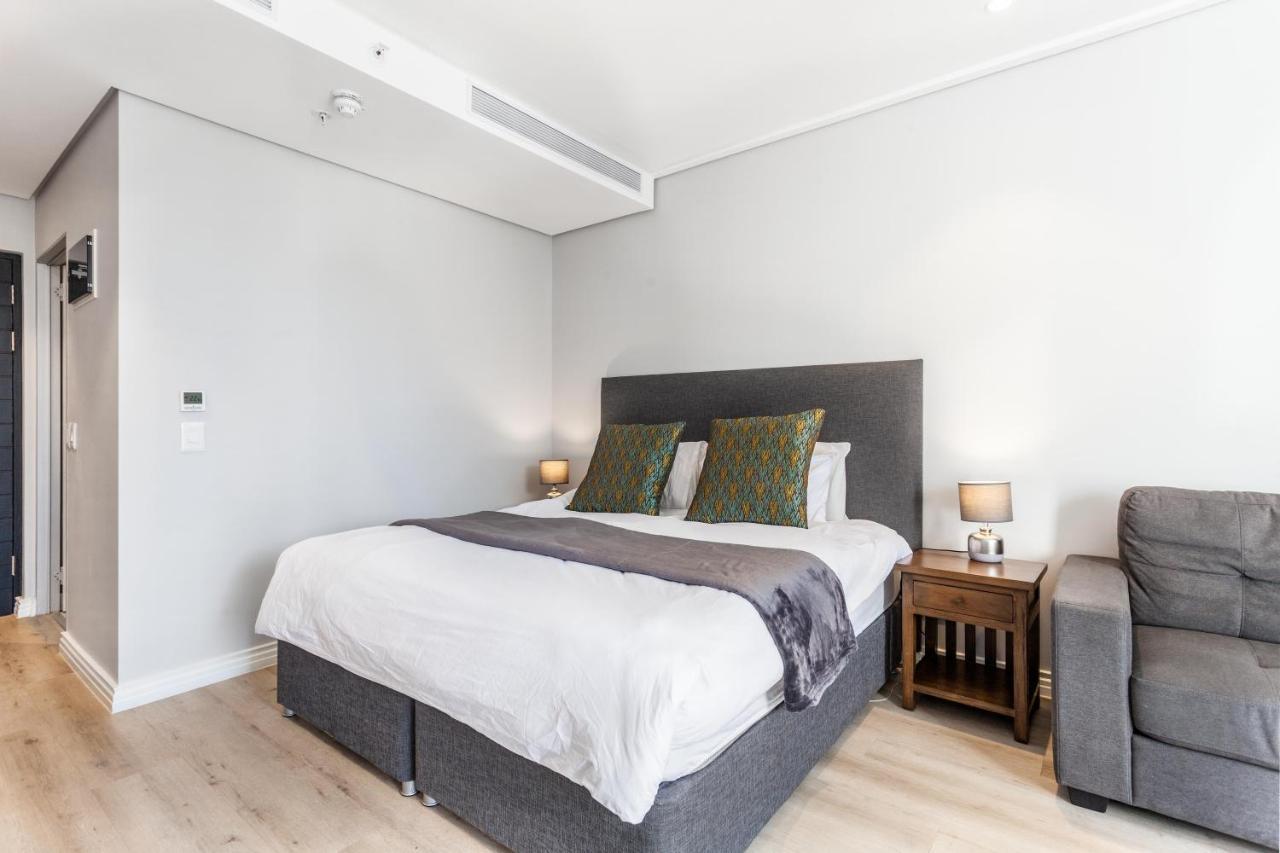 Apartment Luxurious 16 On Bree - Harbour Views Cape Town